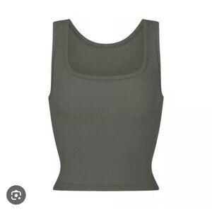 Skims Cotton Rib Tank in Juniper